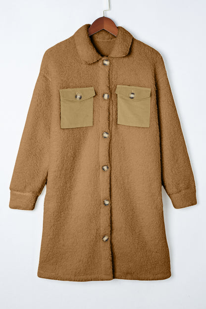 Manteau teddy à simple boutonnage avec poche à rabat contrasté beige